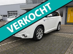 Mitsubishi Outlander - 2.0 PHEV instyle+ | Navi | Camera | Automaat | LMV | Trekhaak |