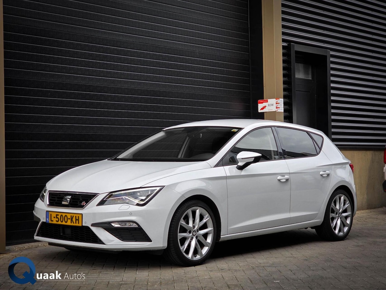 SEAT Leon - 1.4 TSI FR | LED | STOELVERW. | CARPLAY | TREKHAAK | CRUISE | LM. VELGEN - AutoWereld.nl