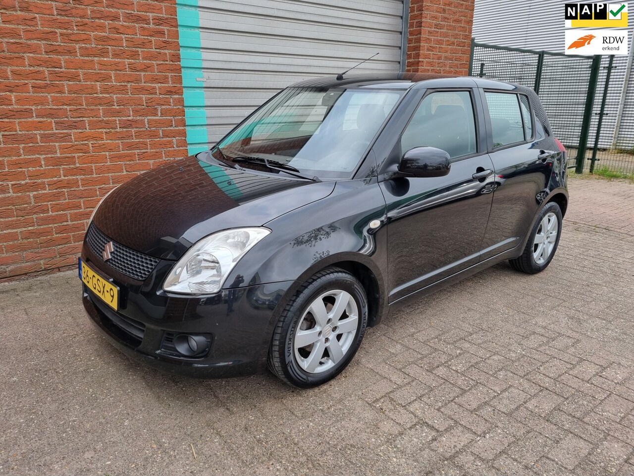 Suzuki Swift - 1.3 Exclusive 5-Drs AUTOMAAT! Airco! Bj:2008 NAP! - AutoWereld.nl