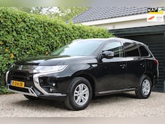 Mitsubishi Outlander - 2.4 PHEV Pure | Achteruitrijcamera | Carplay | Stoelverwarming