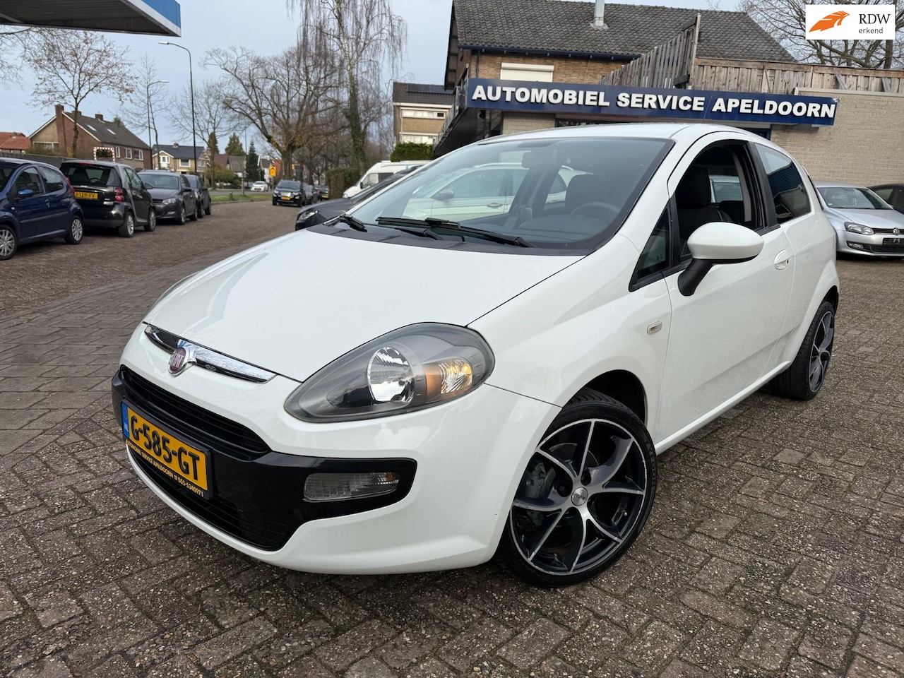 Fiat Punto Evo - 1.4 Business *AIRCO*ELEKTR. RAMEN* APK*LM. VELGEN* - AutoWereld.nl