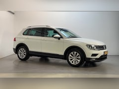 Volkswagen Tiguan - 1.5 TSI 150pk DSG ACT Comfortline Business Navigatie Parkeersensoren App-Connect DAB+