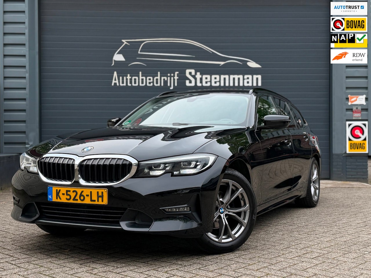 BMW 3-serie Touring - 318i Executive Edition | Trekhaak | Carplay - AutoWereld.nl