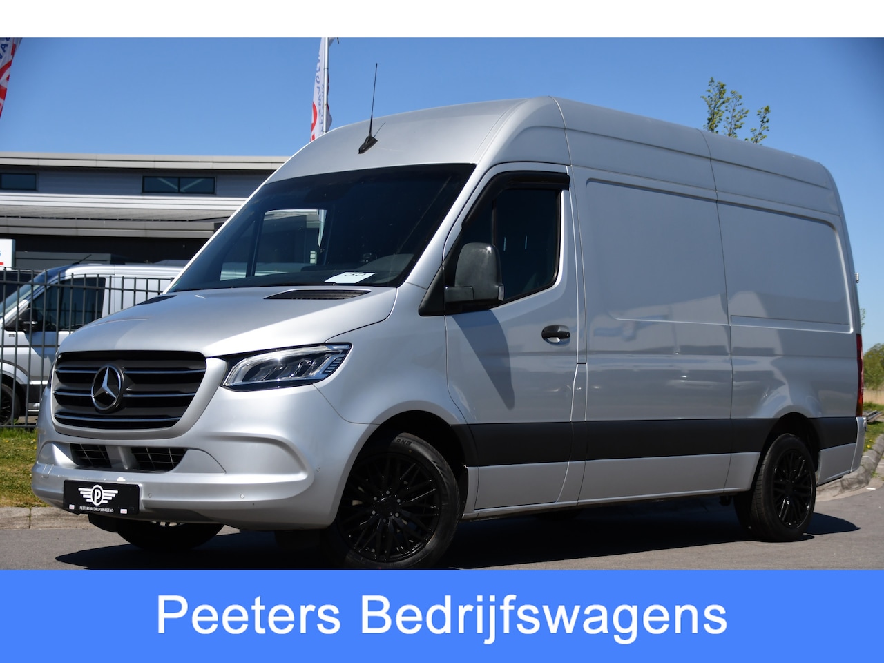 Mercedes-Benz Sprinter - 316 2.2 CDI L2H2 PB Edition Camera, Cruise, Carplay, 164pk, LED, Stoelverwarming, Automaat - AutoWereld.nl