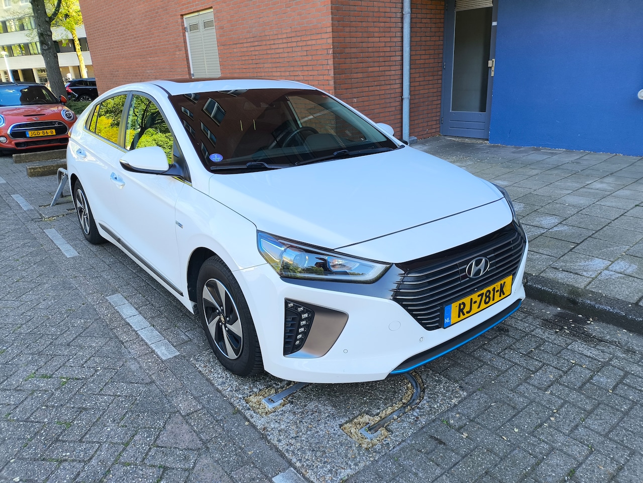 Hyundai IONIQ - 1.6 GDi Premium - AutoWereld.nl