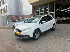 Peugeot 2008 - 1.2 VTi Allure PANO LED *NAP * AUTOMAAT BONKT