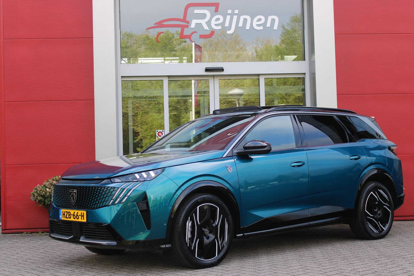 Peugeot e-5008 - LAUNCH EDITION GT 325PK Dual Motor 73 kWh | PANORAMA SCHUIF / KANTELDAK | LEDEREN BEKLEDIN - AutoWereld.nl