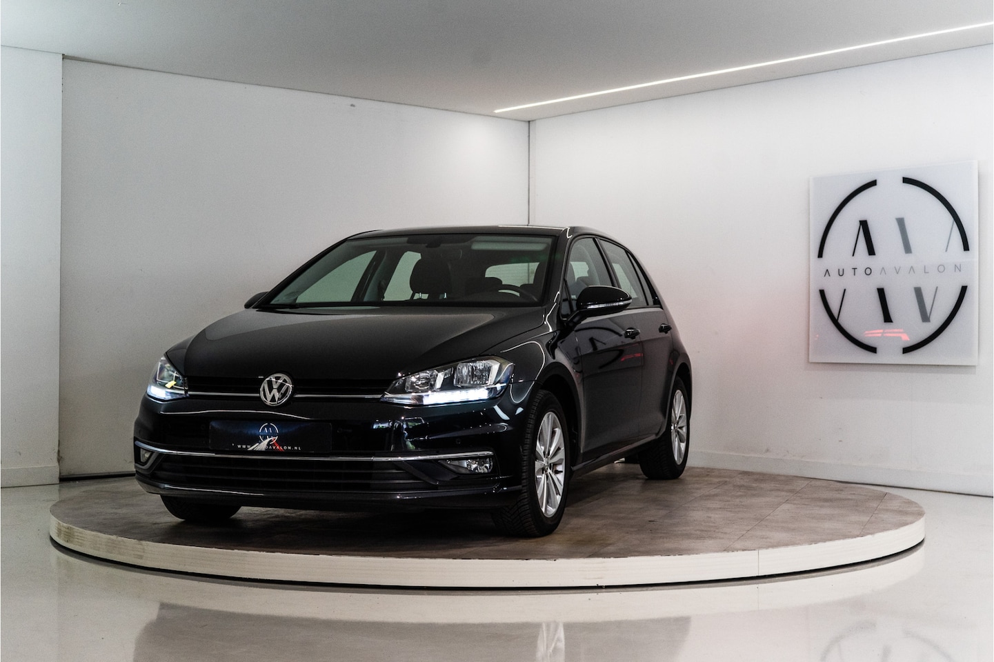 Volkswagen Golf - 1.0 TSI Comfortline 116PK | NL AUTO+NAP | Navi | Carplay | ACC | Trekhaak | Garantie - AutoWereld.nl