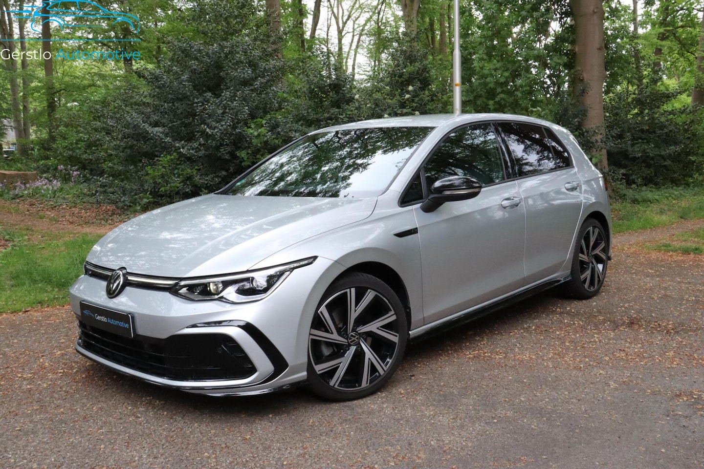 Volkswagen Golf - 1.5 eTSI R-Line ACC KEYLESS - AutoWereld.nl