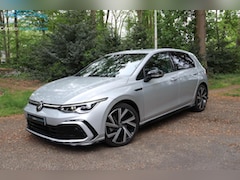 Volkswagen Golf - 1.5 eTSI R-Line ACC KEYLESS