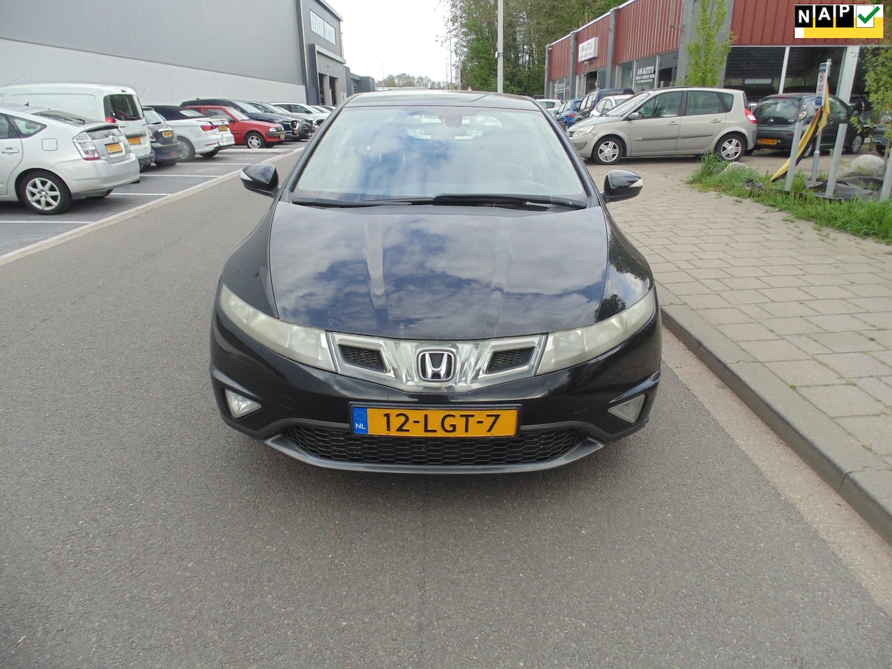 Honda Civic - 1.8 Comfort 2010 MET AIRCO TREKHAAK - AutoWereld.nl