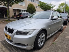 BMW 3-serie - 316i Black & Silver Line