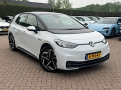 Volkswagen ID.3 - Pro 58 kWh / SoH 96, 3% / 20.734 km / Camera / Trekhaak / Leder & Alcantara / CarPlay / 19