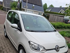 Volkswagen Up! - 1.0 BMT move up! Goed onderhouden VW Up met nieuwe all seansonsbanden en net onderhoud gehad