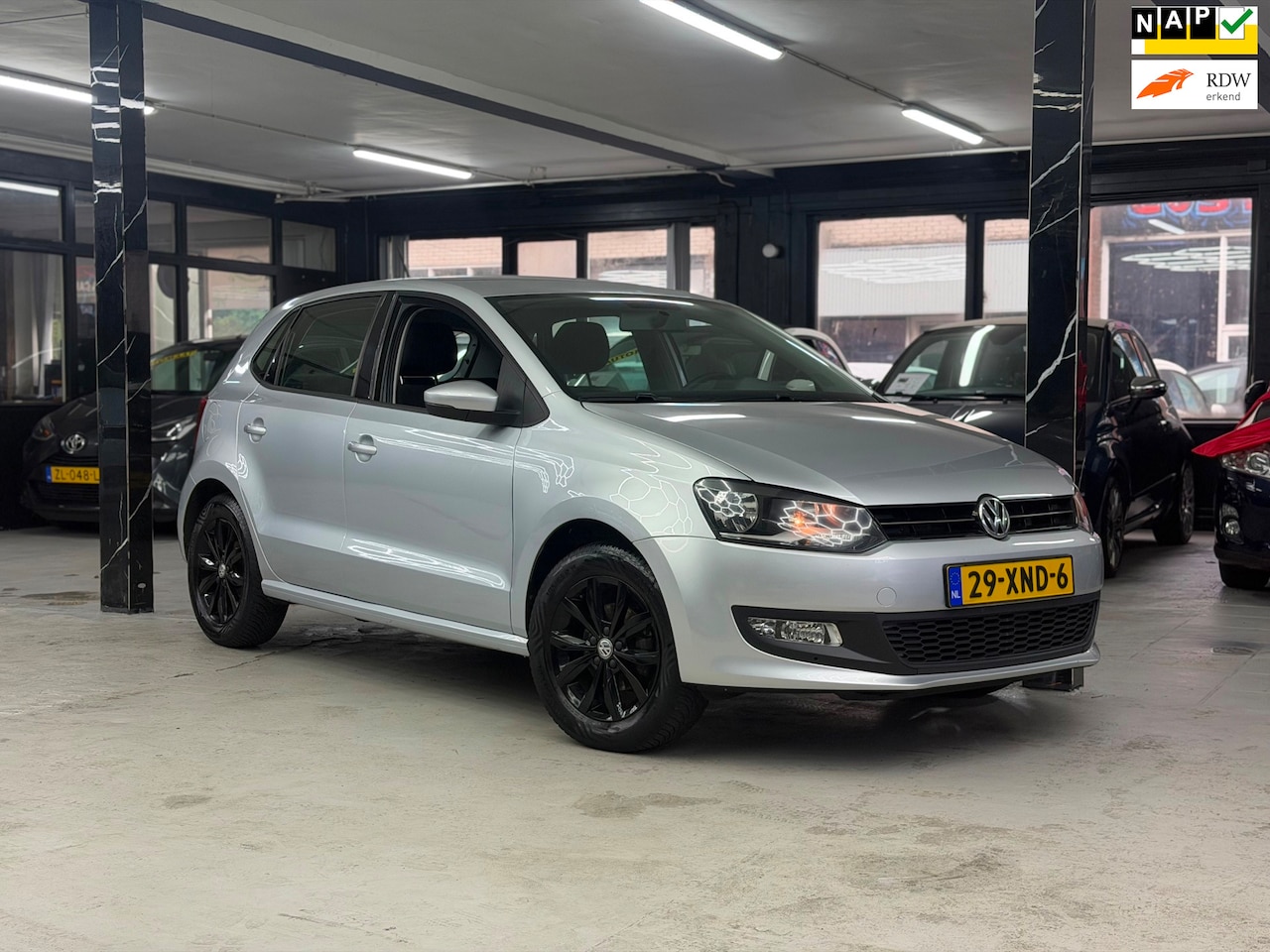 Volkswagen Polo - 1.2 TSI Comfortline Automaat | Airco | navi - AutoWereld.nl