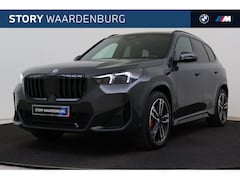 BMW X1 - xDrive25e M Sport Automaat / Panoramadak / Trekhaak / Sportstoelen / M Adaptief onderstel