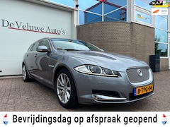 Jaguar XF Sportbrake - 2.2D Business Edition|Camera|Leder|Navi
