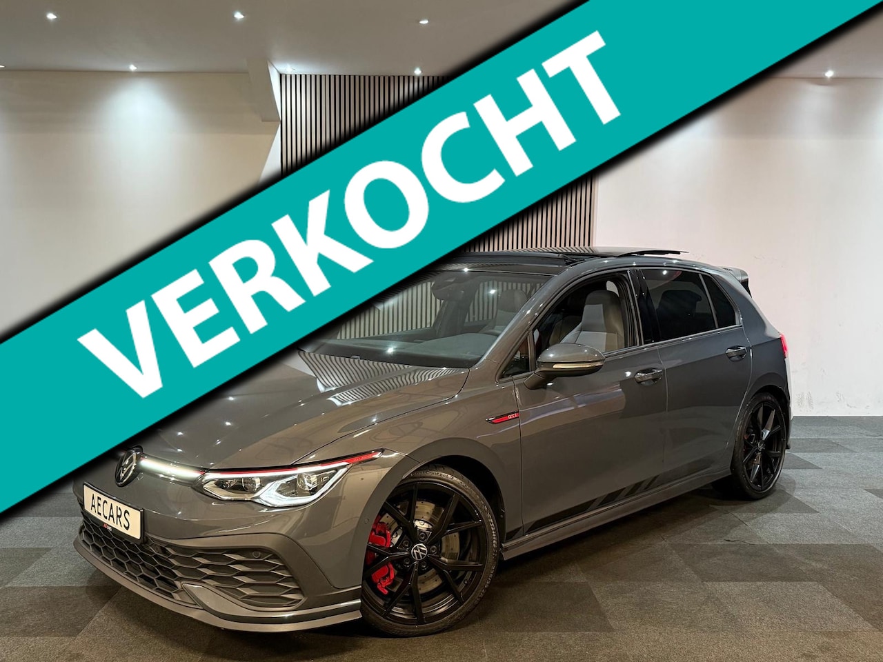 Volkswagen Golf - 2.0 TSI GTI Clubsport Pano Leder Camera Keyless ACC Standkachel - AutoWereld.nl