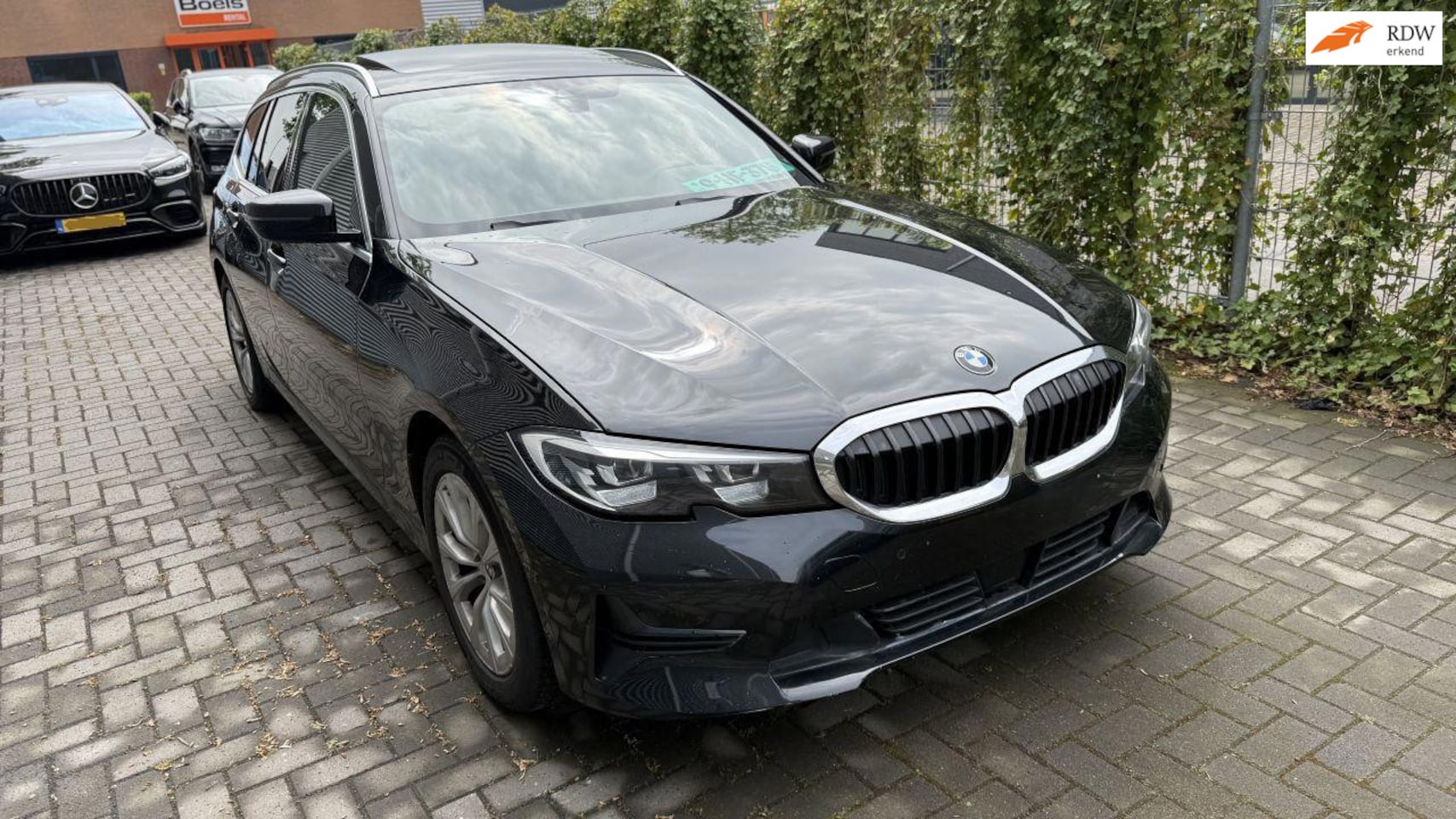 BMW 3-serie - 318i M Sportline PANO/LEDER/LED VOL - AutoWereld.nl