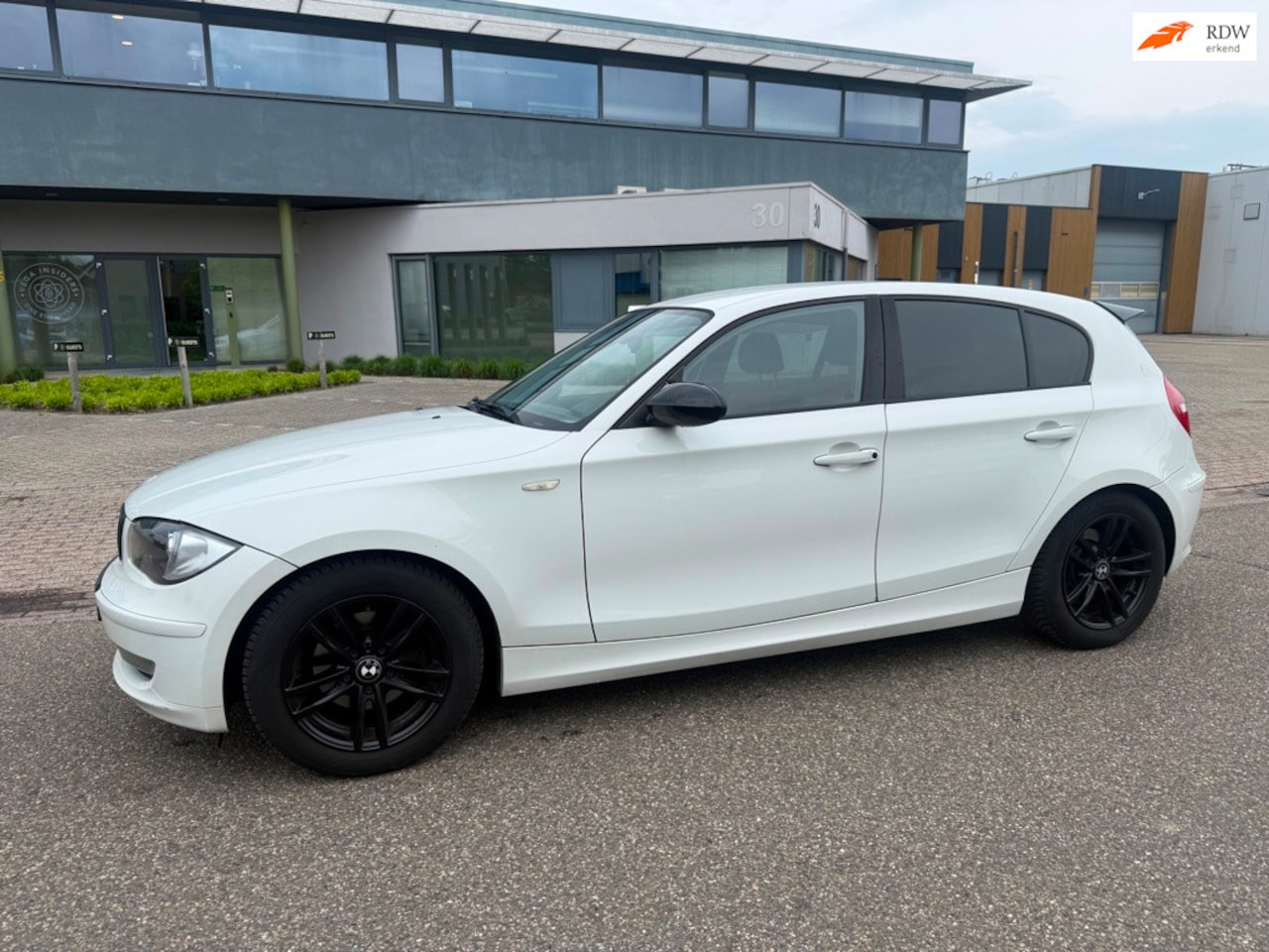 BMW 1-serie - 118i 118i - AutoWereld.nl