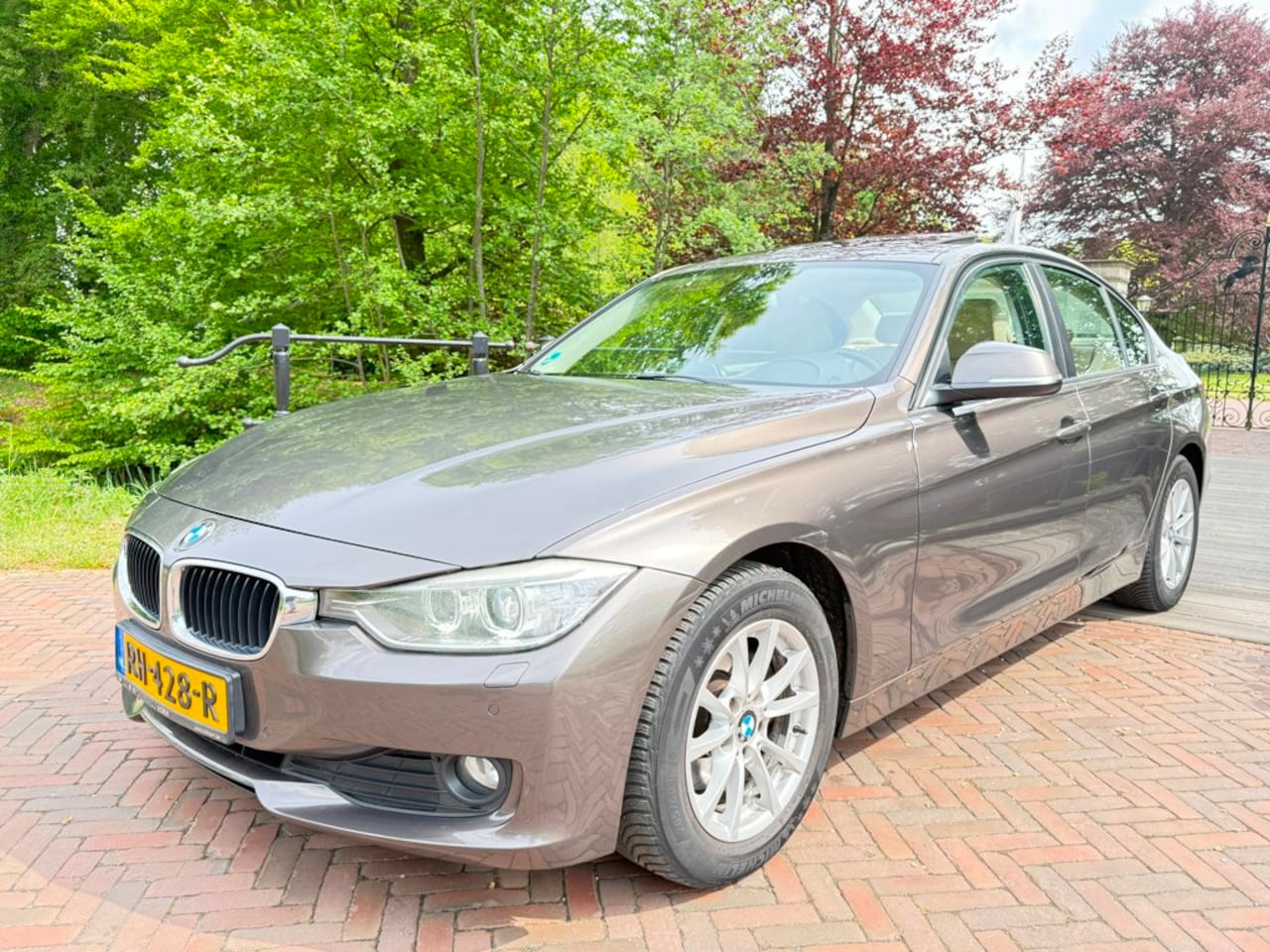 BMW 3-serie - 320d Executive | Pano | - AutoWereld.nl