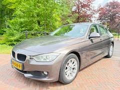 BMW 3-serie - 320d Executive | Pano |