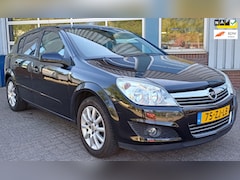 Opel Astra - 1.6 Temptation