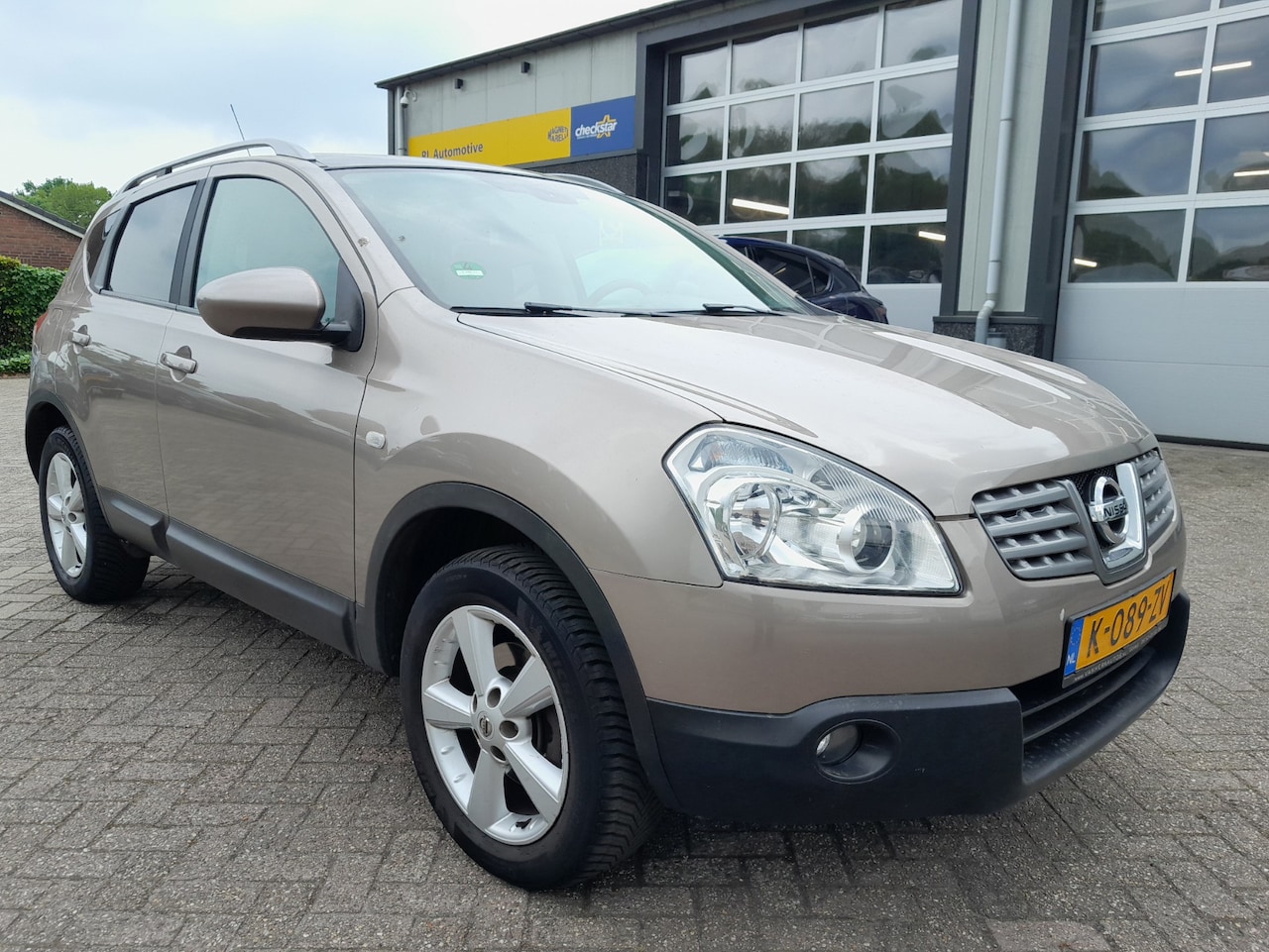 Nissan Qashqai - 1.6 Acenta - Airco - Cruise Control - AutoWereld.nl