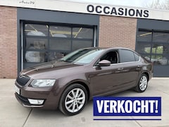 Skoda Octavia - 1.2 TSI Greentech Ambition Businessline | Org-NL auto. Navi. Clima. Cruise. Onderhouden. Etc.