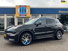 Lynk & Co 01 - 1.5 261pk PHEV 7DCTH | Zwarte hemel | Orig.NL | PanoramaDak | 360 graden Camera | Carplay