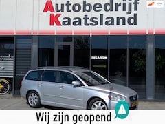 Volvo V50 - 1.6D S/S Momentum - Pdc- Navi - Trekhaak