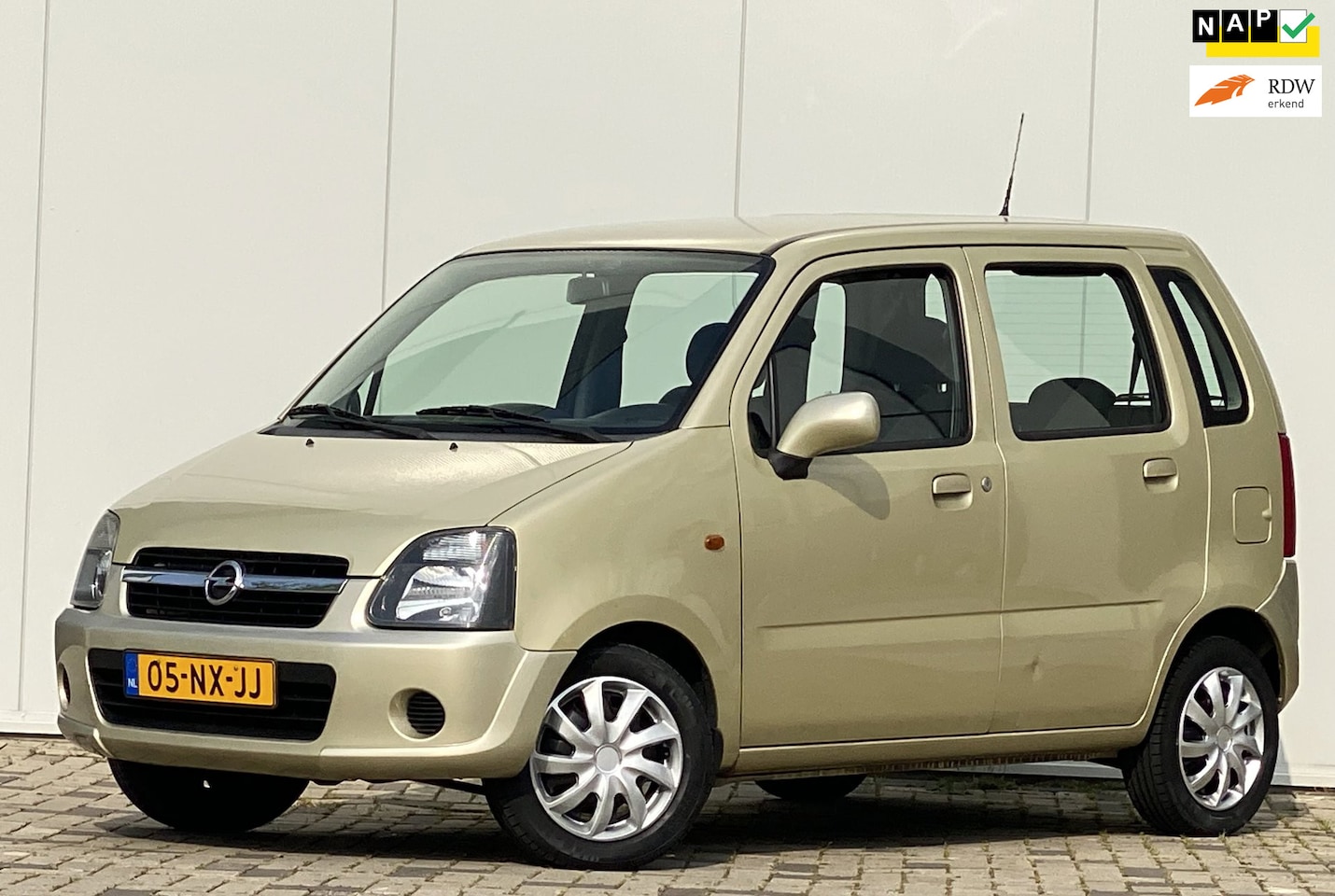Opel Agila - 1.2-16V Maxx NETTE AUTO NAP KILOMETERSTAND - AutoWereld.nl