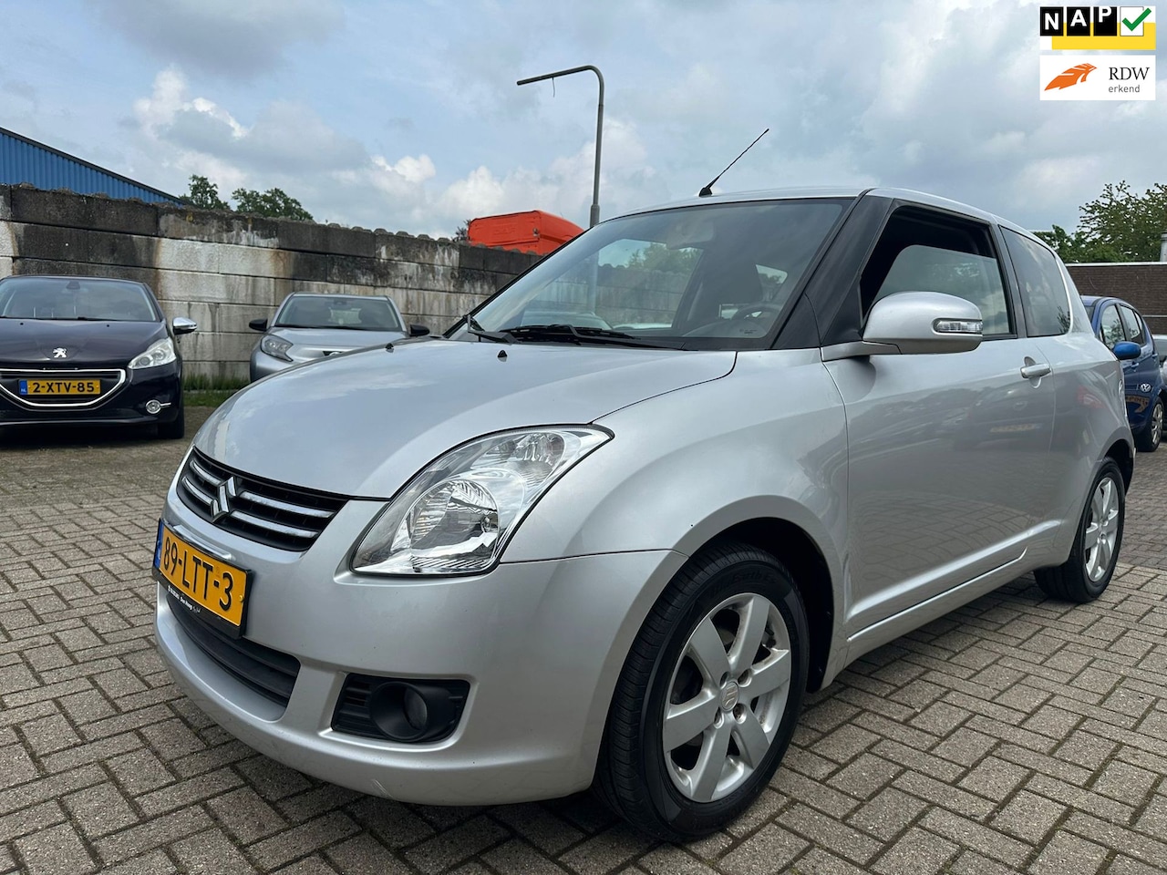 Suzuki Swift - 1.3 Limited AIRCO/ ALCANTARA/ NW KOPPELING! - AutoWereld.nl