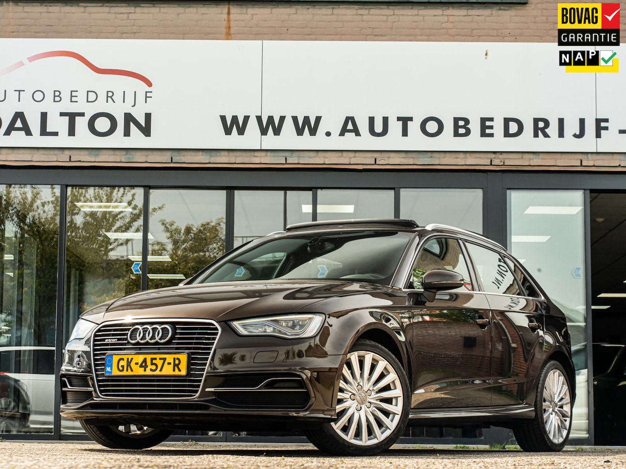 Audi A3 Sportback - 1.4 e-tron (STEKKER HYBRIDE) S-LINE/PANO/LEER - AutoWereld.nl