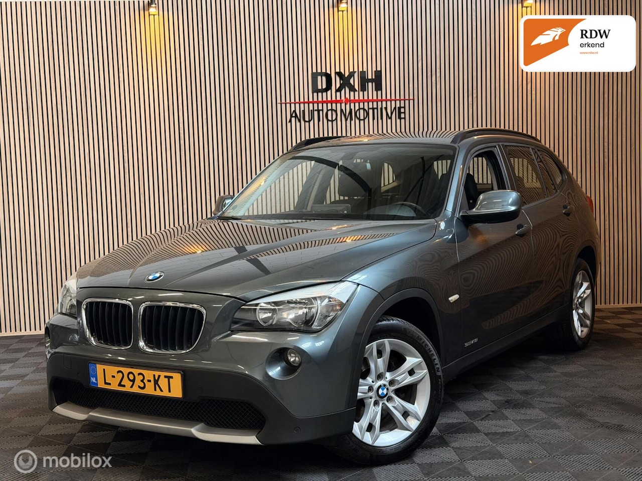 BMW X1 - sDrive18i Executive CARPLAY NAVI CAMERA YOUNGTIMER! - AutoWereld.nl