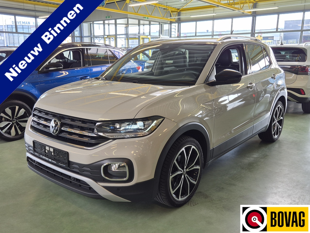 Volkswagen T-Cross - 1.0 TSI Black Style -110pk- Trekhaak | Navi | LED koplampen | Rijklaarprijs incl. 1 jaar B - AutoWereld.nl