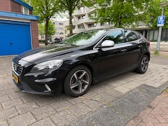 Volvo V40 - 2.0 D2 Summum Business Euro 6 Black Edition