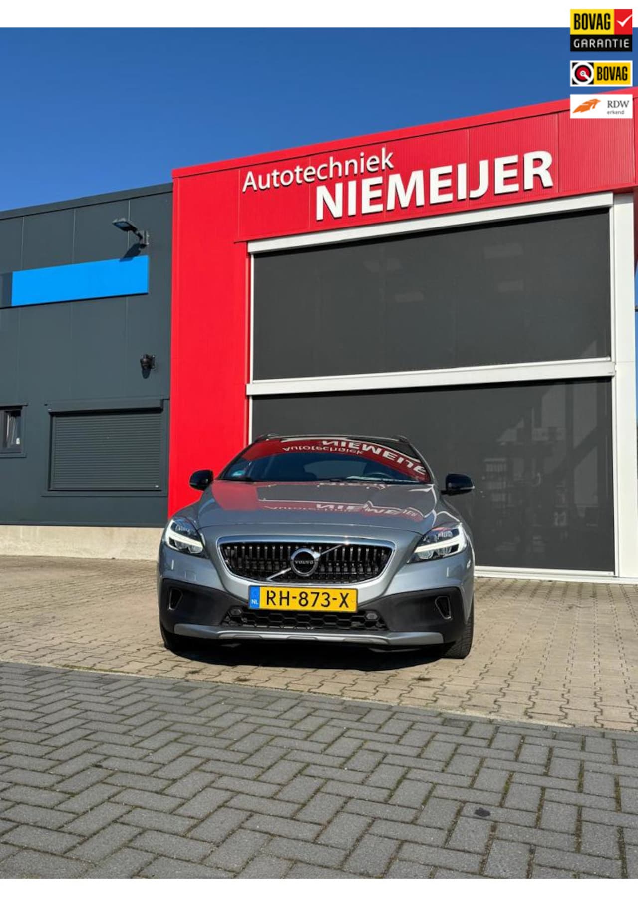 VOLVO V40 CROSS COUNTRY
