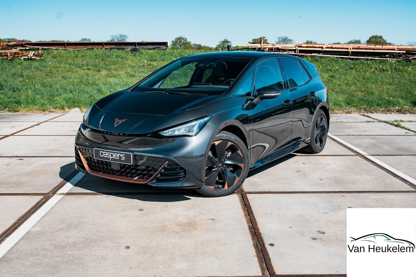 CUPRA Born - Performance One 62 kWh | ALCANTARA | FULL LED | CAMERA | APPLE CAR PLAY - AutoWereld.nl