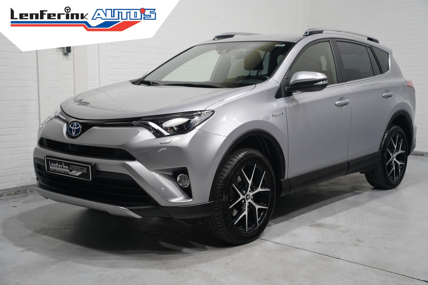 Toyota RAV4 - AWD hybrid style-selection navigatie trekhaak-afneembaar 18"-lmv PDC v+a 360-camera leder/ - AutoWereld.nl