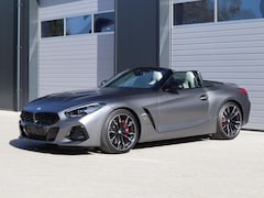 BMW Z4 Roadster - M40i | HUD | Active Cruise | Frozen Grey | UNIEK