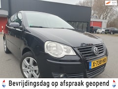 Volkswagen Polo - 1.2 12V Trendline | Nwe Distributie | Cruise | Parkeersensoren