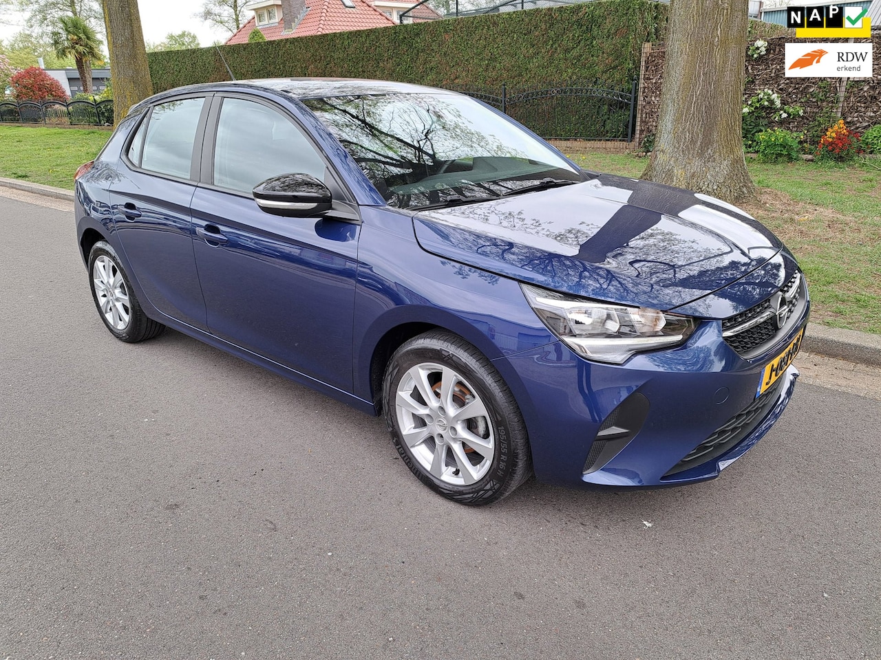 Opel Corsa - 1.2 Edition *veel opties, onderh./riem vervangen* - AutoWereld.nl