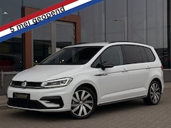 Volkswagen Touran - 1.5 TSI Highline Business R 7p | ACC | Achteruitrijcamera | Stoelverwarming V+A | Elek. Tr