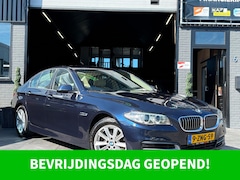 BMW 5-serie - 520i Executive|Cruise en Climate|Head-Up|Stoelvw