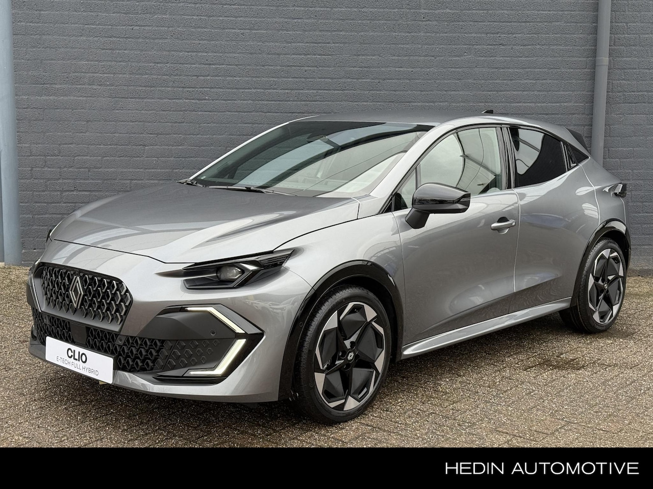 Renault Clio - 1.8 Hybrid 160 techno Pack Premiere| 360 Camera | 18" LMV | Stoelverwarming - AutoWereld.nl