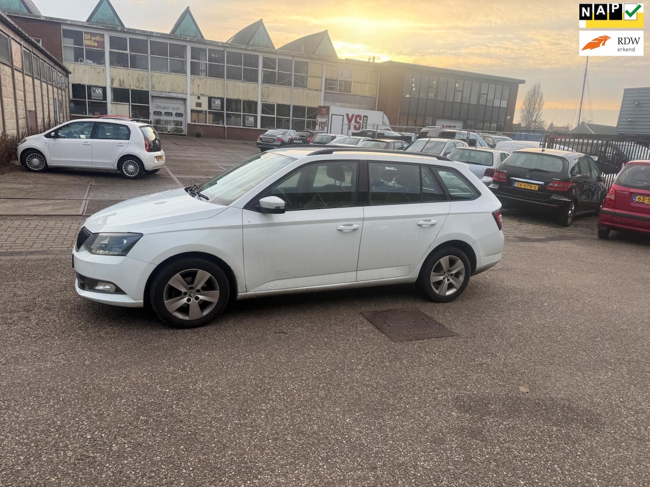 Skoda Fabia Combi - 1.4 TDI Ambition Businessline 1.4 TDI Ambition Businessline (( euro 6 ))) - AutoWereld.nl