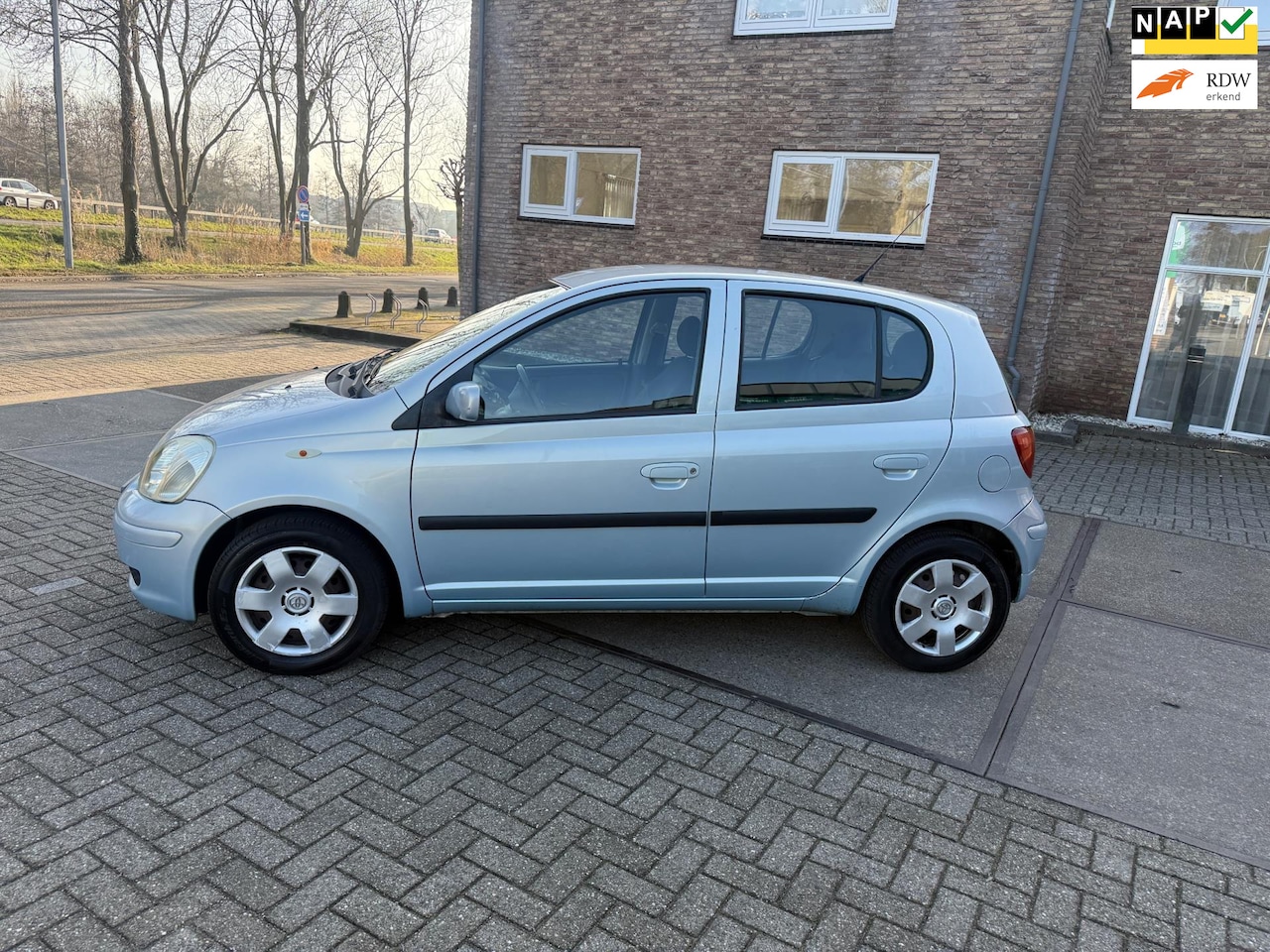 Toyota Yaris - 1.3 VVT-i Sol 1.3 VVT-i Sol - AutoWereld.nl