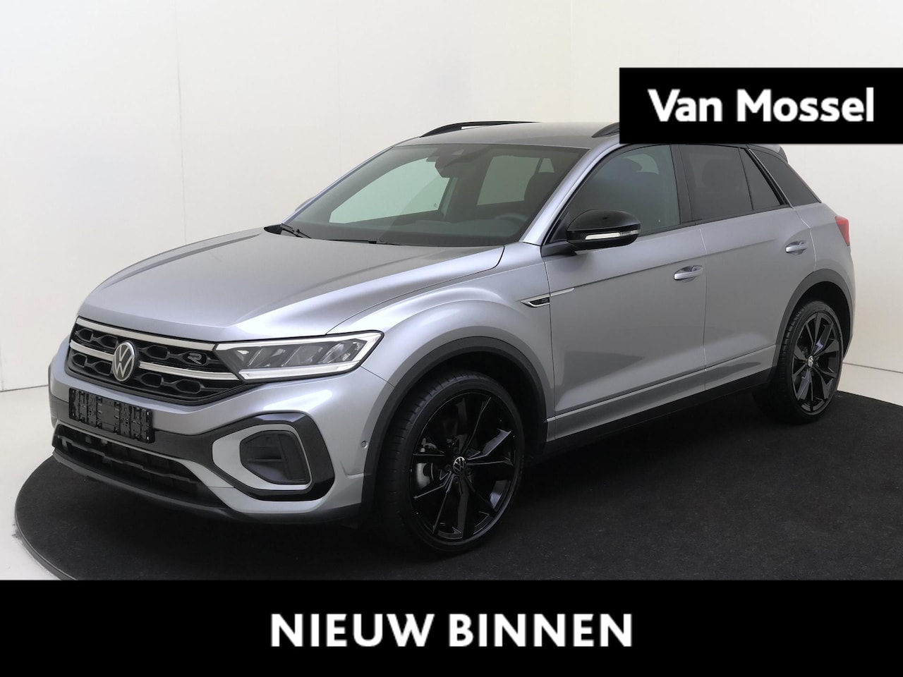 Volkswagen T-Roc - 1.5 TSI R-Line Edition | Automaat | R-line | Adaptieve Cruise Control | Navigatie | Climat - AutoWereld.nl