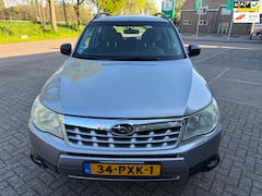 Subaru Forester - 2.0 X Intro ((( rijdt prima )))